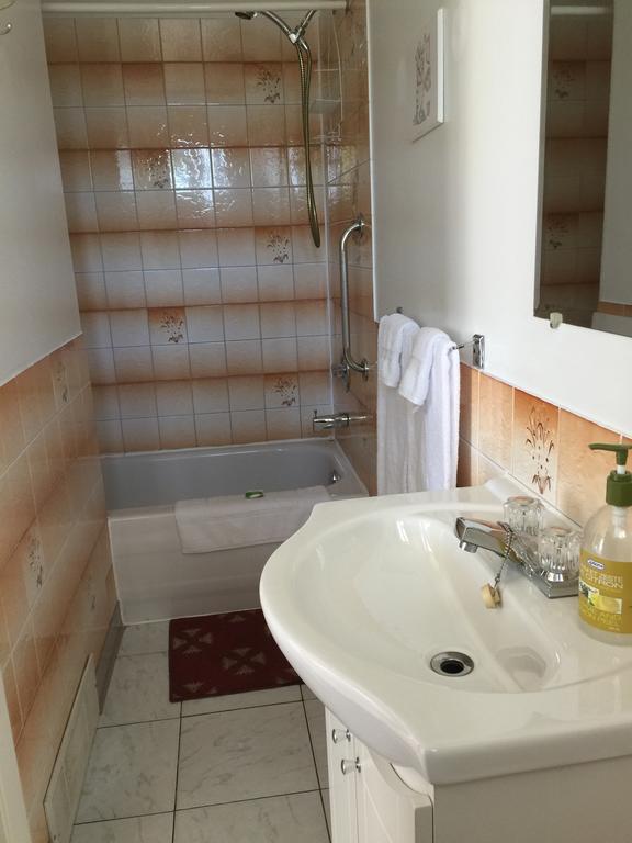 Motel Montgolfiere Jp Saint-Jean-sur-Richelieu Kültér fotó