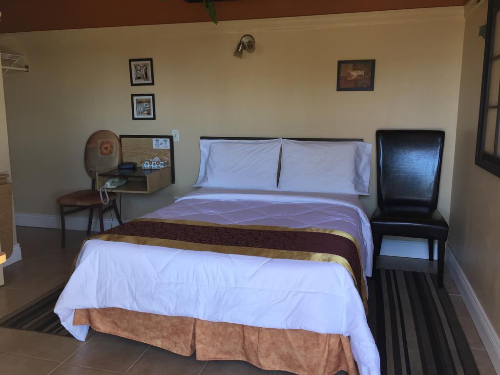 Motel Montgolfiere Jp Saint-Jean-sur-Richelieu Kültér fotó